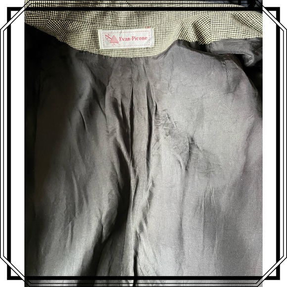 Vintage circa 80’s Dioresque pleat skirt w fitted jacket suit. - Picture 8 of 10